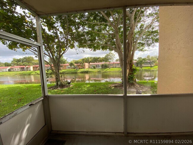 Building Photo - 138 Lake Frances Dr