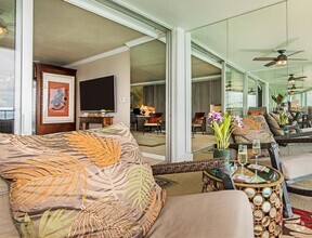 Building Photo - Furnished Oceanfront Studio at the Iconic ...