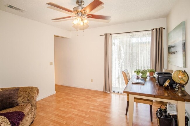 Building Photo - Southwest Woodland Home For Rent