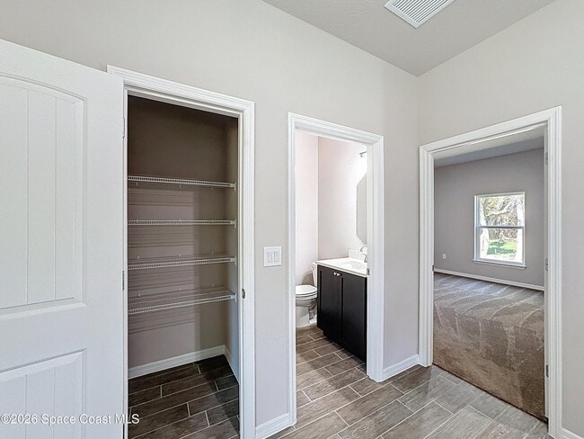 Building Photo - 518 L M Davey Ln