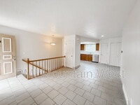 Building Photo - 142 N 200 W