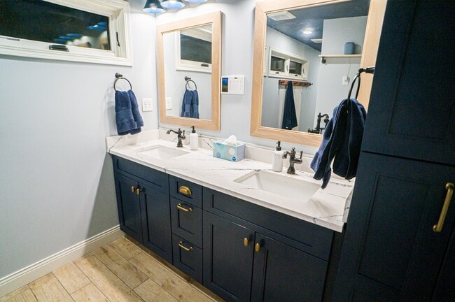 Building Photo - 1547 Norrona Ct SW