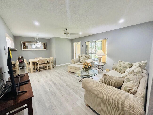 Building Photo - 408 Pine Glen Ln