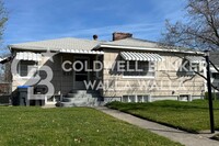 Building Photo - 1533 Melrose St