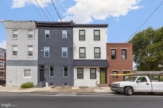 Building Photo - 2604 Frankford Ave
