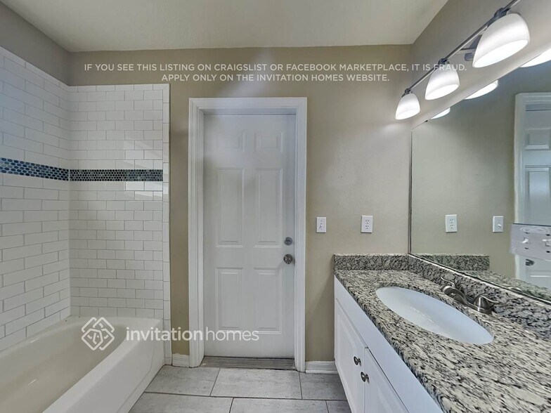 Building Photo - 4625 Daventry Pl