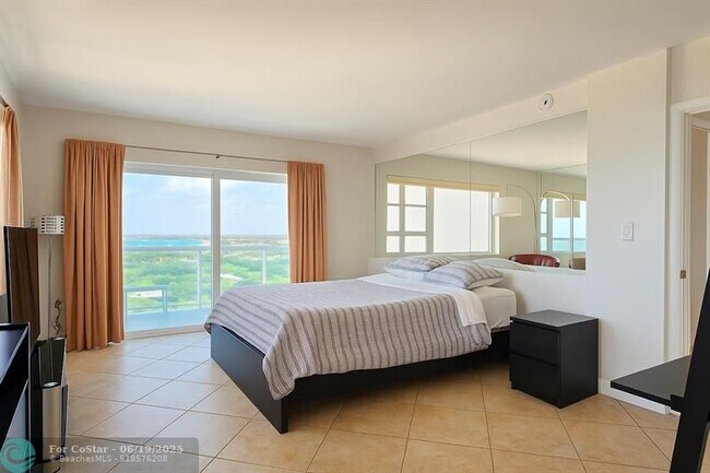 Building Photo - 6000 N Ocean Blvd