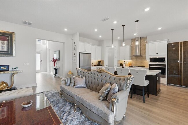 Building Photo - 16008 Volterra Point