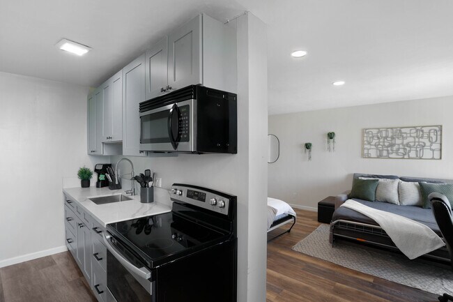 Building Photo - 3050 Rue D’Orleans