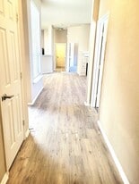 Building Photo - 4501 Aspen Glen Rd