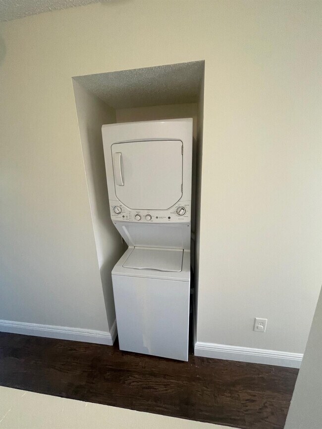 Building Photo - 3910 NW 90th Ave