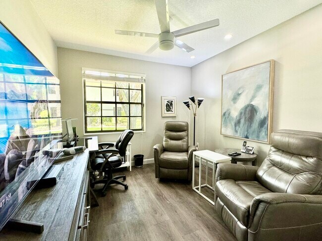 Building Photo - 5135 Floria Dr