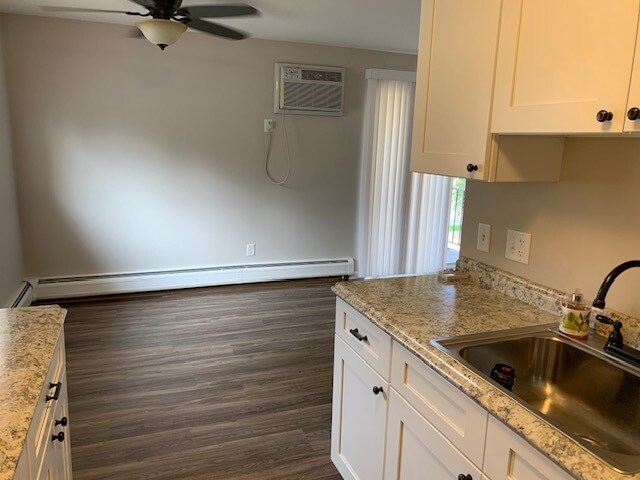 Building Photo - 37910 Euclid Ave