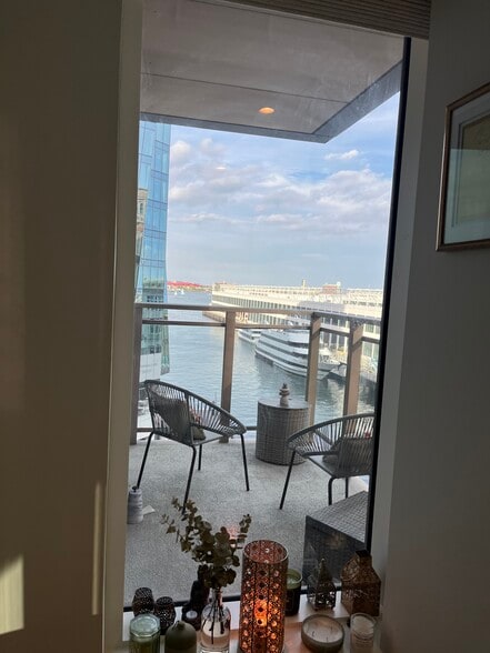 Building Photo - 133 Seaport Blvd