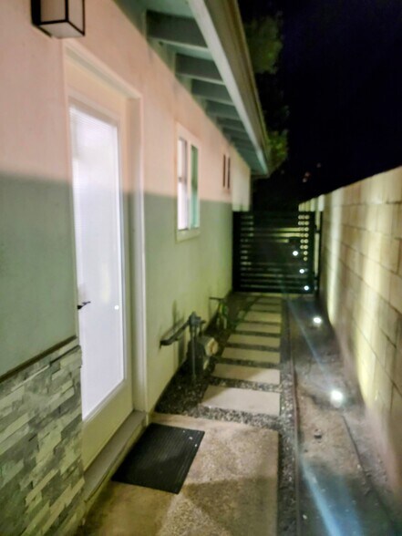 Building Photo - 20354 Laguna Canyon Rd