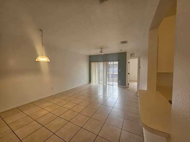 Building Photo - 13216 Villa Vista Dr