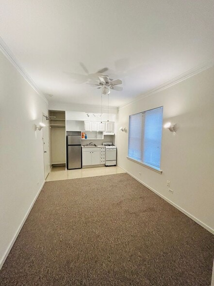 Interior Photo - Winthrop Terrace