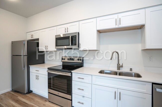 Building Photo - 4546 S Junett St