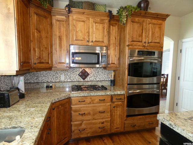 Building Photo - 3080 N CREST DR