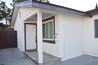 Building Photo - La Veta (830-836)