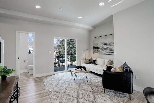 Building Photo - 11518 W 16th Ave