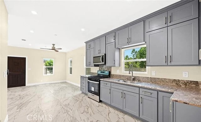 Building Photo - 2643 Mayflower Ave