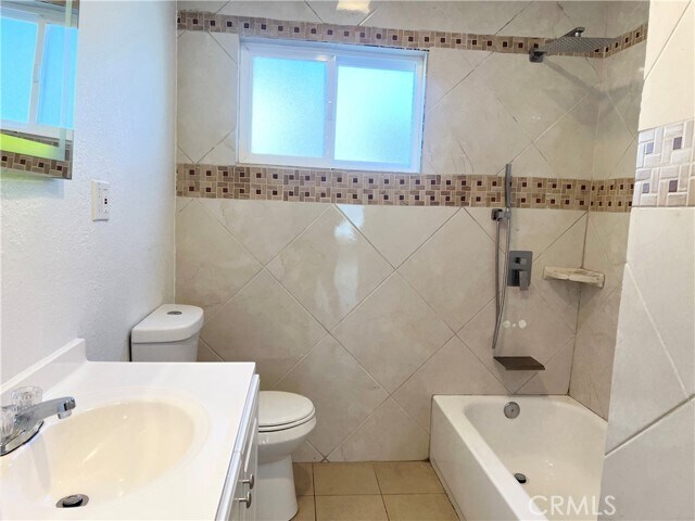 Building Photo - 732 Niles St