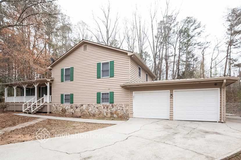 Building Photo - 2251 Rock Creek Dr