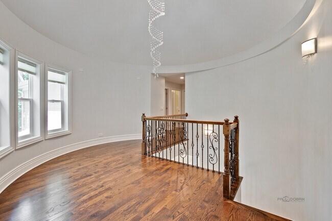 Building Photo - 24 Plymouth Ct