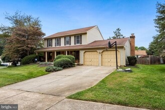 Building Photo - 2131 Silentree Dr