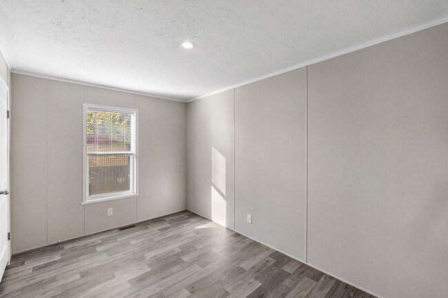 Building Photo - 410 Dorset Ln