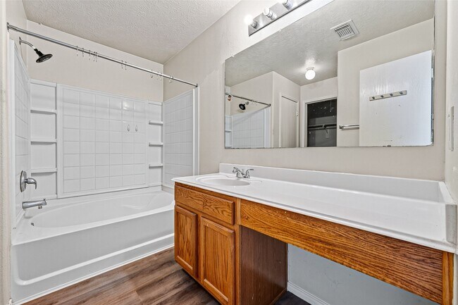 Building Photo - 19119 Yaupon Ranch Dr
