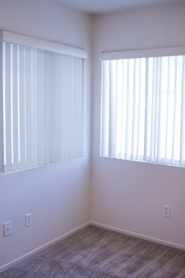 Building Photo - 1953 Marie Ave