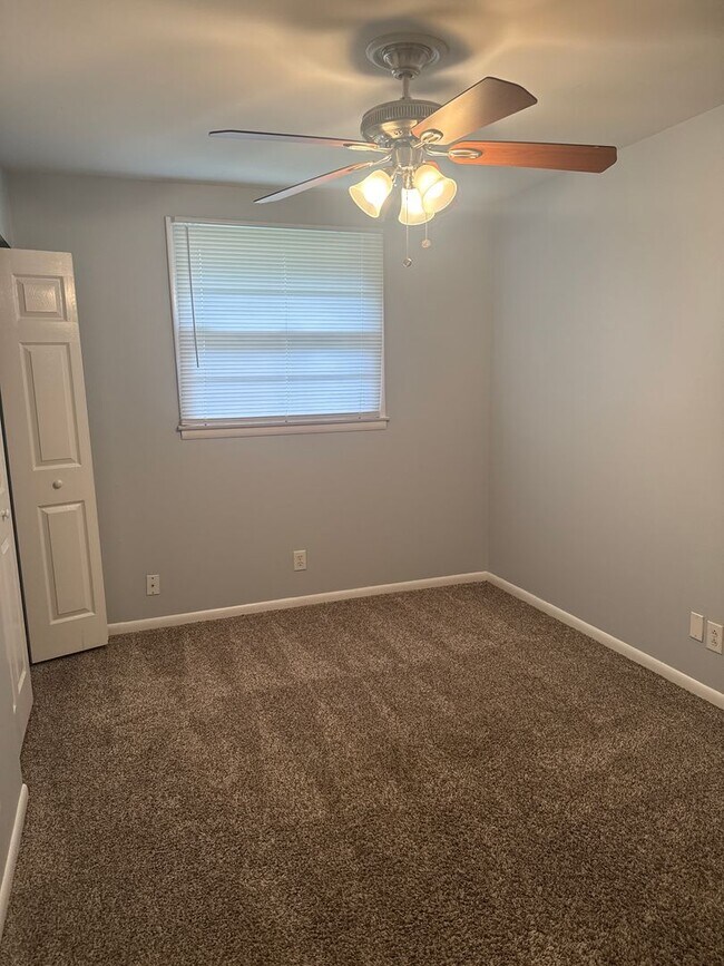 Building Photo - Home For Rent!