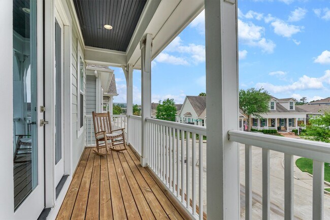 Building Photo - 62 Dobbs View Ln