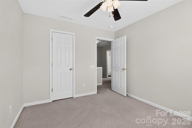 Building Photo - 8115 Kincaid Ct