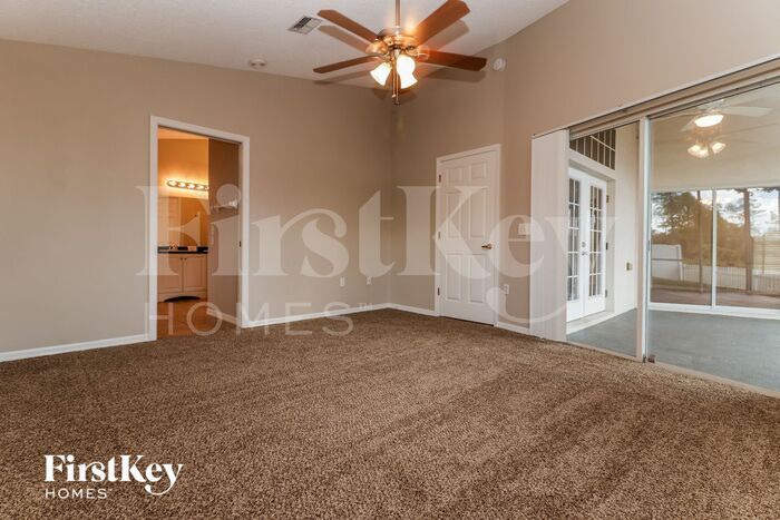 Building Photo - 10725 Magrath Ln