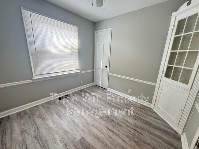 Building Photo - 8239 Fay Dr