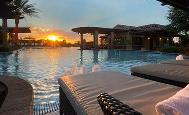 Building Photo - Luxury Rental in Queen Creek - Try Before You Buy