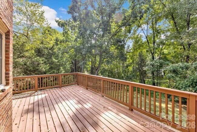 Building Photo - 3112 English Sparrow Ln