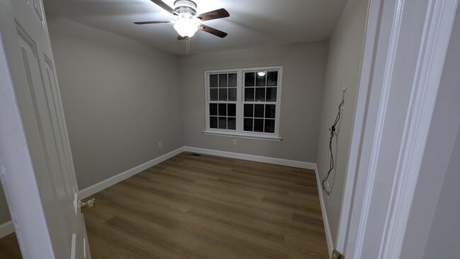 Building Photo - 1070 Millcreek Rd