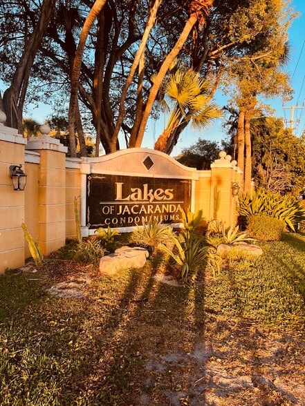 Building Photo - 10765 Cleary Blvd