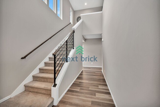 Building Photo - Stunning 4-Bed, 2.75-Bath Single-Family Home Ready for Rent!