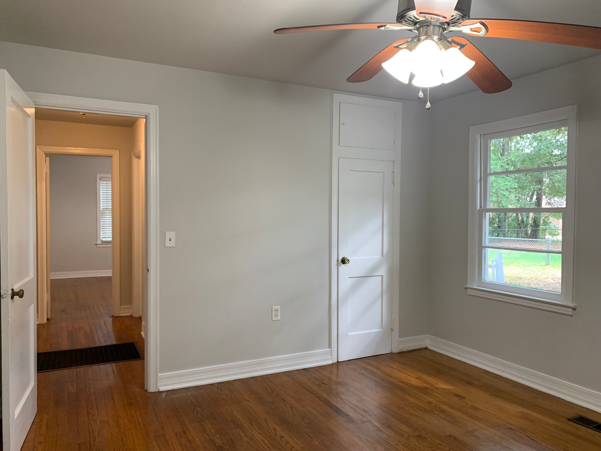 Front Bedroom - 111 Cannon Dr
