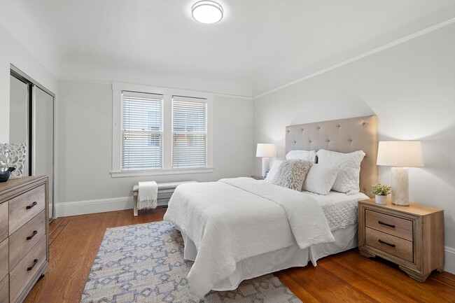 Building Photo - 349 Commercial Ave