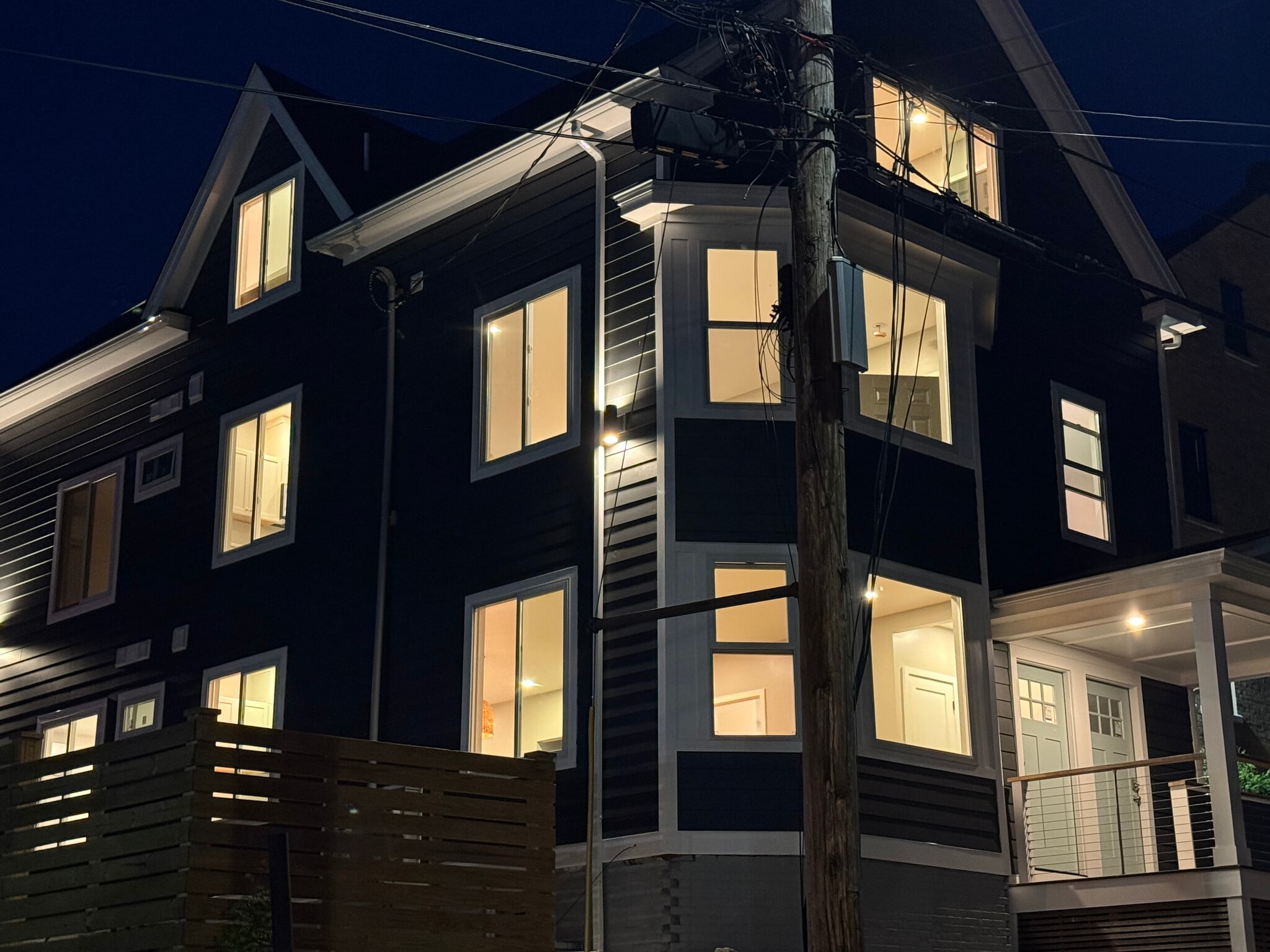 Building Photo - 14 Hillside Ave