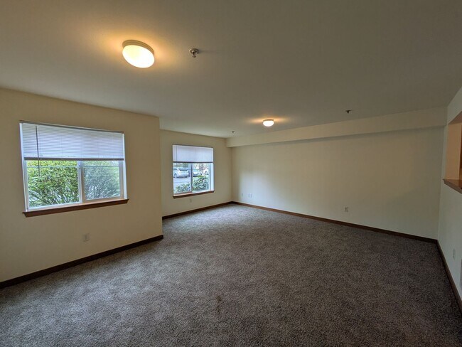 Building Photo - Your Home is Waiting!