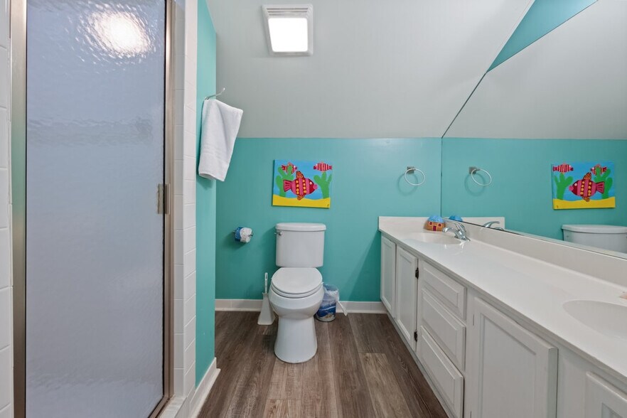 Building Photo - 723 Bonnyneck Dr