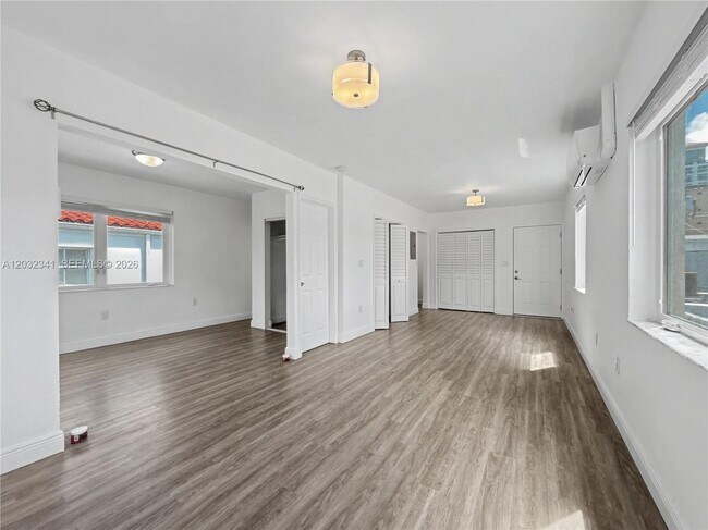 Building Photo - 350 Minorca Ave
