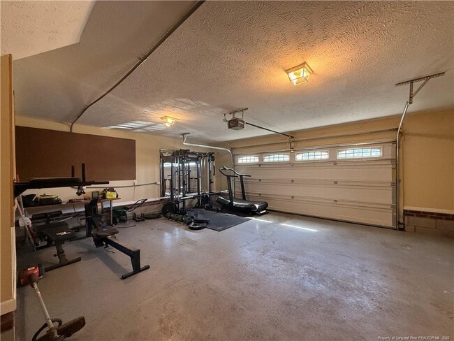 Building Photo - 254 Eclipse Dr